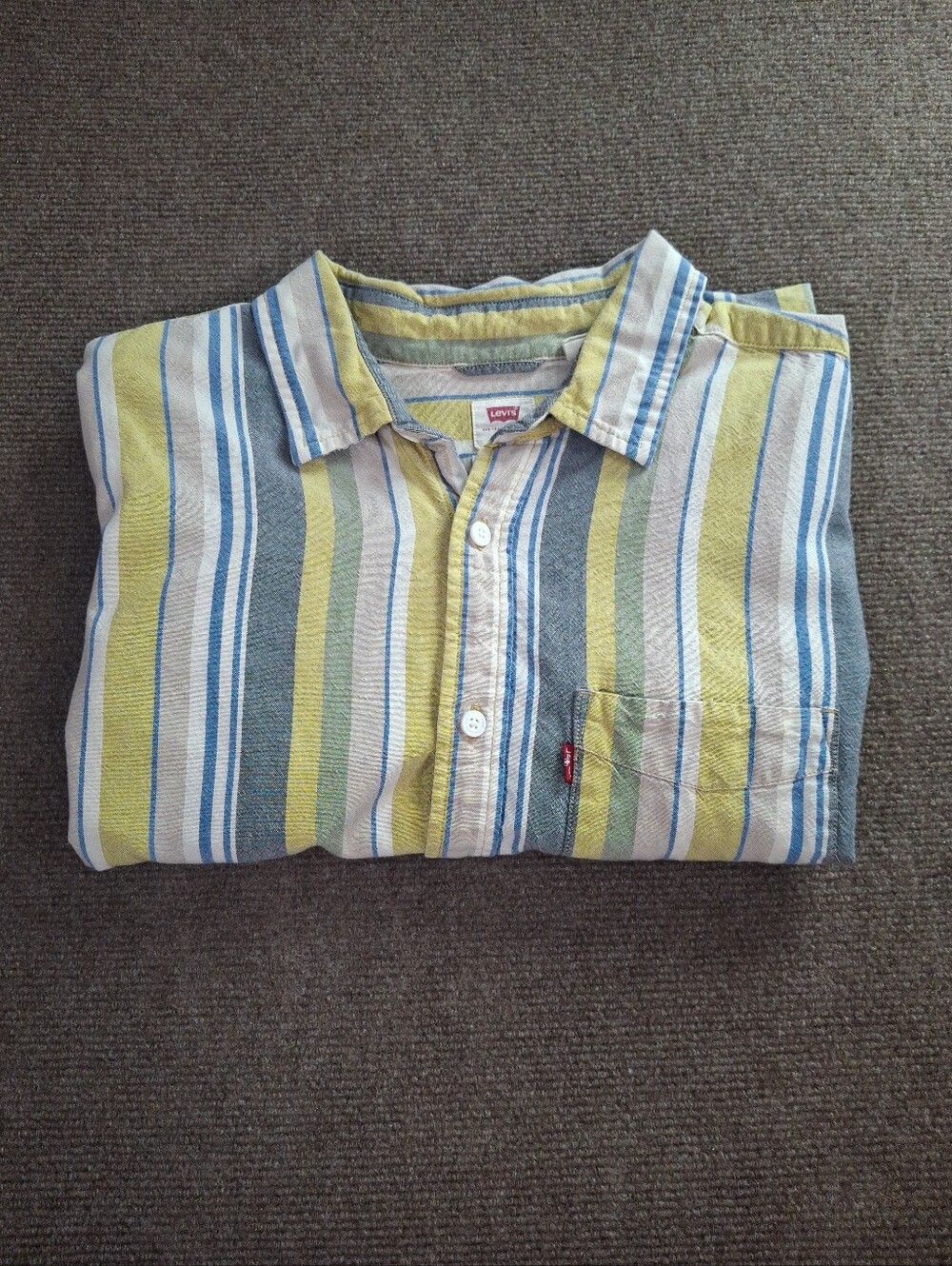 Levi's Standard Fit Yellow Short Sleeve Button Up Shirt Striped Size Large